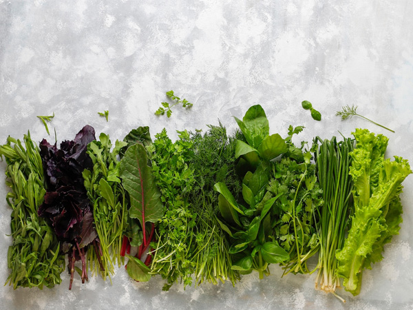 Leafy green vegetables improving mental health
