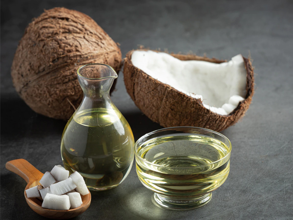 cleaning your face naturally at home with Coconut oil