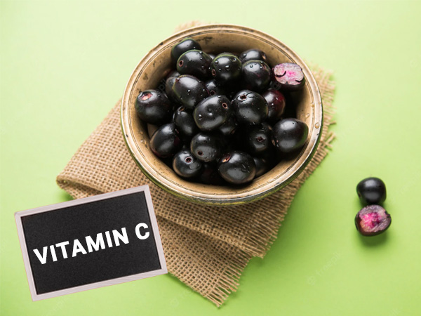 Jamun contains Vitamin C