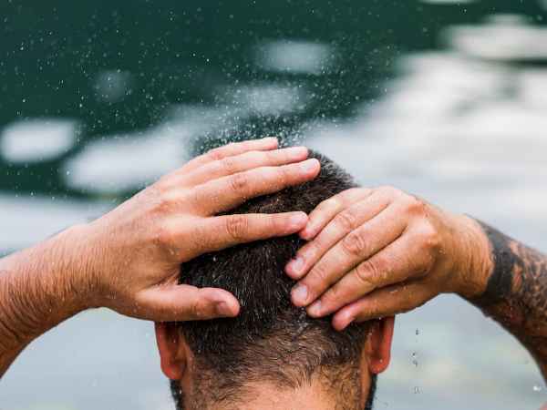 Wet Dandruff: What It Is & What Are Its Causes? - TV Health