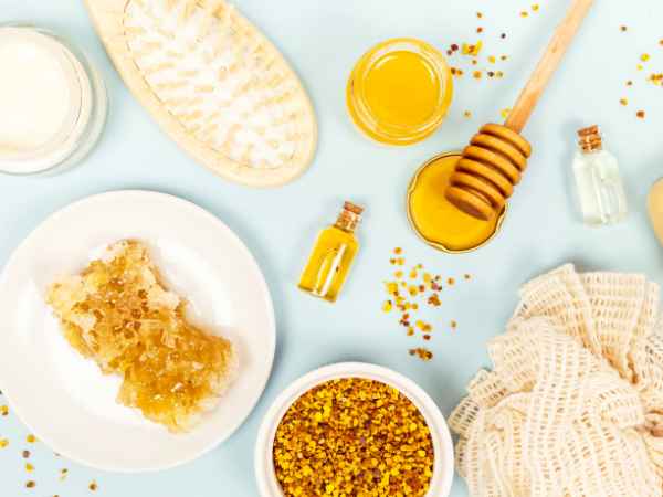 Honey for Oily Skin in Winter