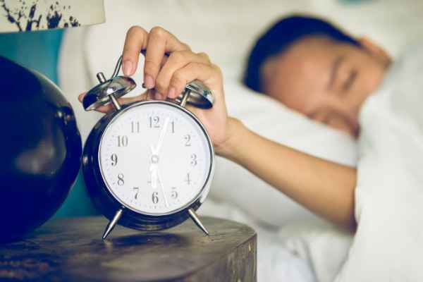 Avoiding caffeine, alcohol, and nicotine before bedtime
