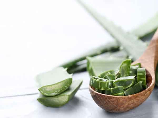 10-Incredible-Benefits-of-Aloe-Vera-Gel-For-Face