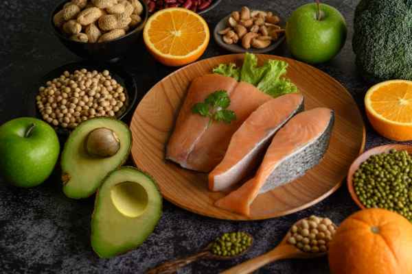 Introduction to healthy fats and their importance in a balanced diet
