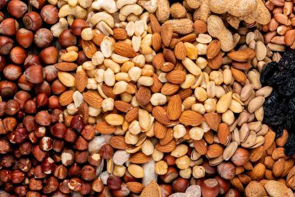 Introduction to the benefits of nuts and seeds