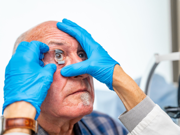 Managing Cataracts and Glaucoma in Diabetes