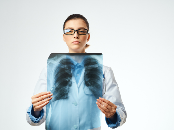 Symptoms of Lung Disease in Females