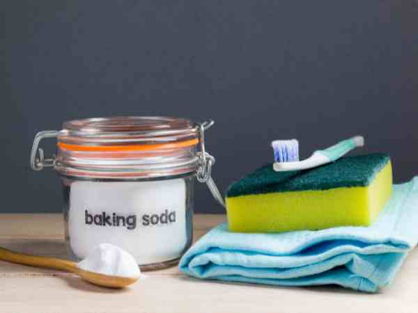 Baking Soda Paste_ Relieve Itching Fast